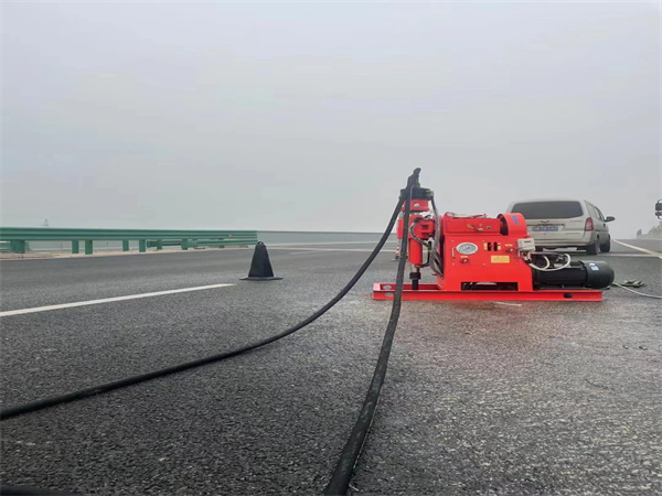 清涧马路路基路面开裂下沉注浆加固灌浆